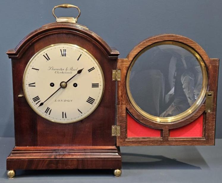Regency Pad Top Bracket Clock by Thwaites and Reed - Image 5