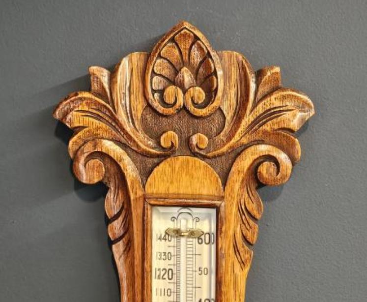 Victorian Carved Oak Banjo Barometer - Image 2
