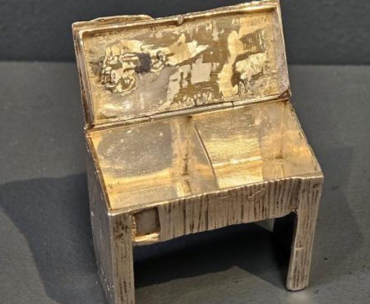 Rare Silver William Shakespeare Desk Stamp Box - Image 4