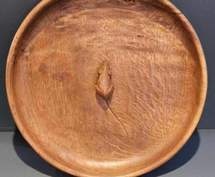 Old Thompson's of Kilburn Mouseman Figured Oak Bowl  - Image 3