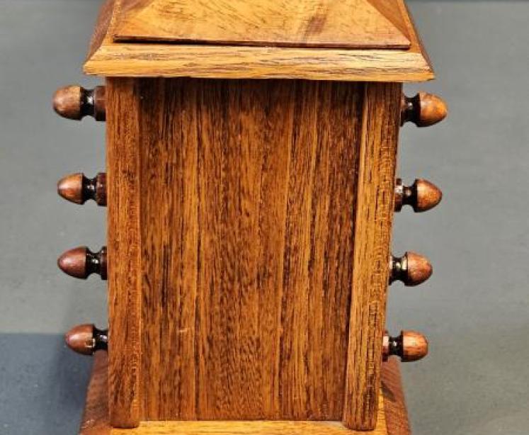 Small Late Victorian Oak Perpetual Desk Calendar - Image 2