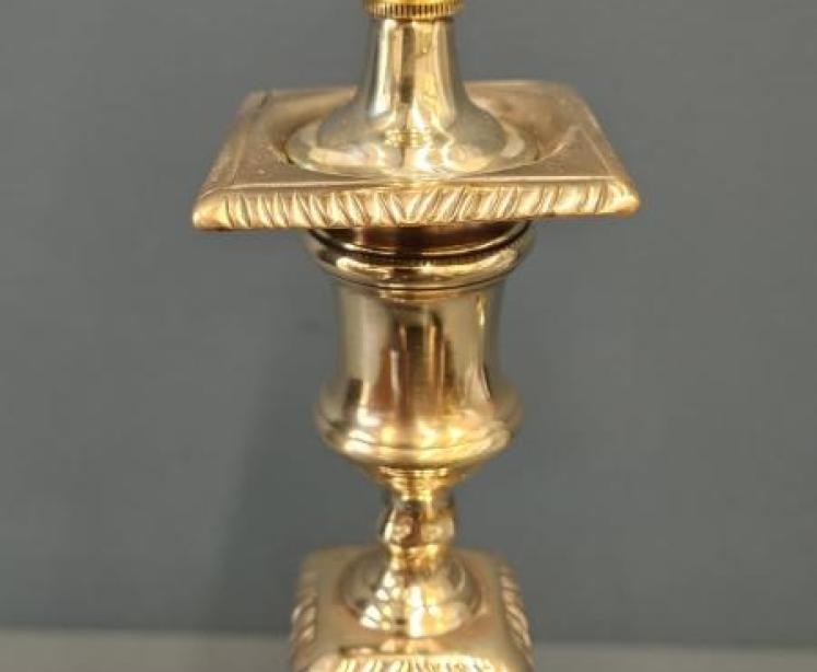 Edwardian Cast Brass Table Lamp - Image 3