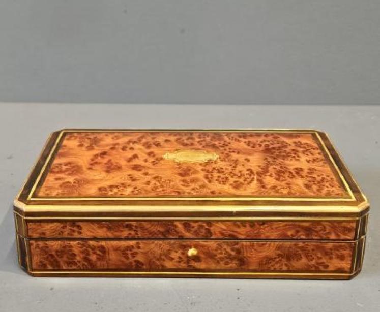 Mid Victorian Amboyna and Brass Inlaid Card Box - Image 3