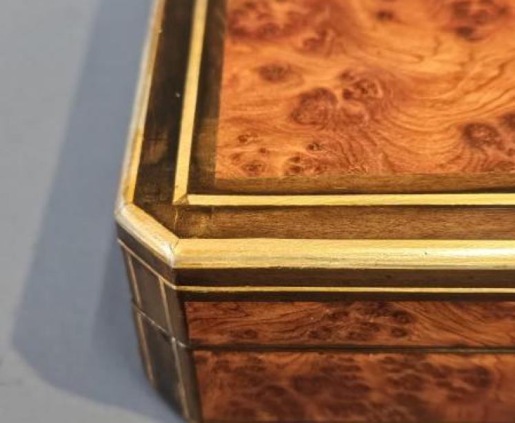 Mid Victorian Amboyna and Brass Inlaid Card Box - Image 4