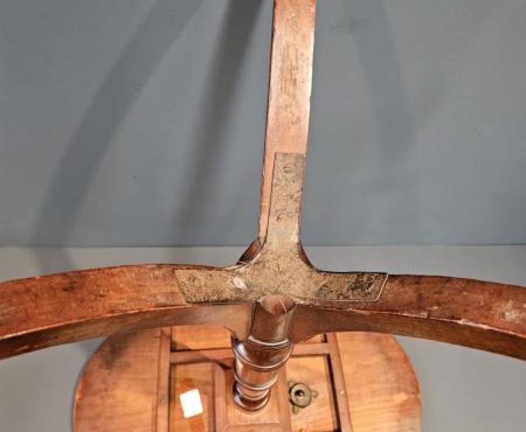 Superb George III Cherry Wood Oval Top Tripod Table - Image 5