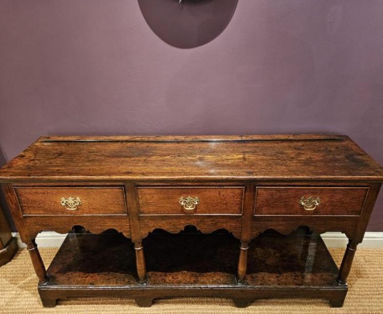 George II Oak Open Pot Board Dresser - Image 2