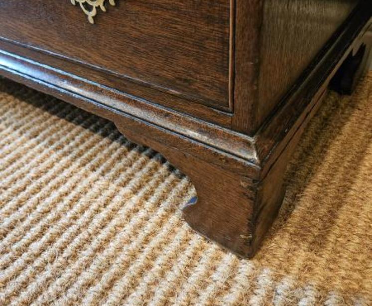 Small George III Oak Chest of Drawers - Image 5