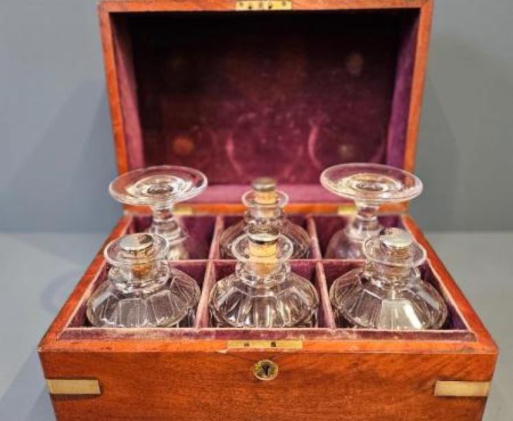 Regency Military Rummer and Decanter Box - Image 1