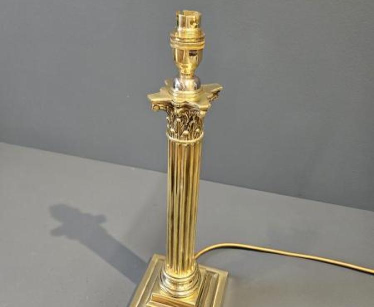 Edwardian Brass Corinthian Column Table Lamp - Image 5