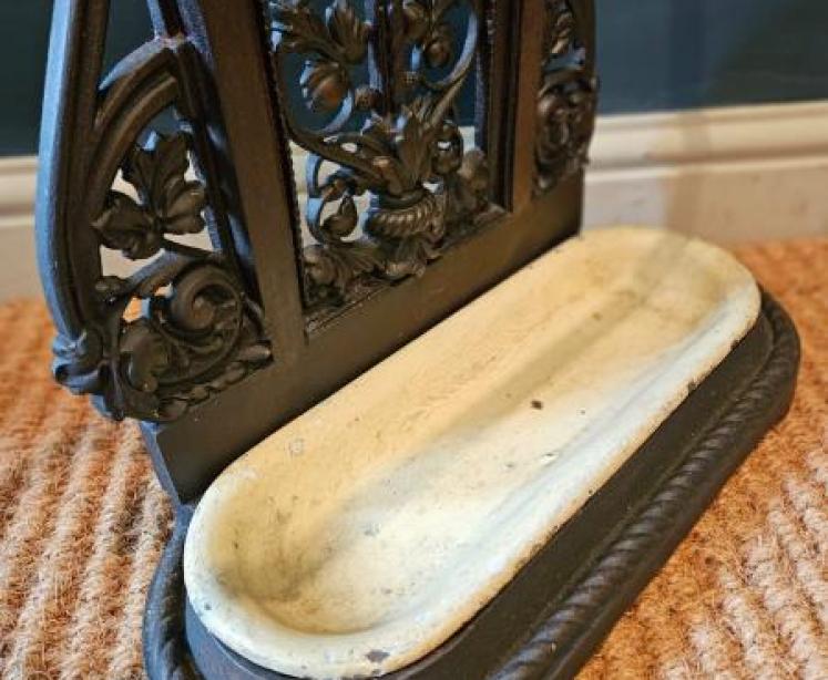 Victorian Cast Iron Stick Stand - Image 5