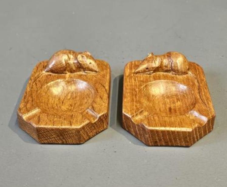 Matching Pair of Thompsons of Kilburn Mouseman Ash Trays - Image 3