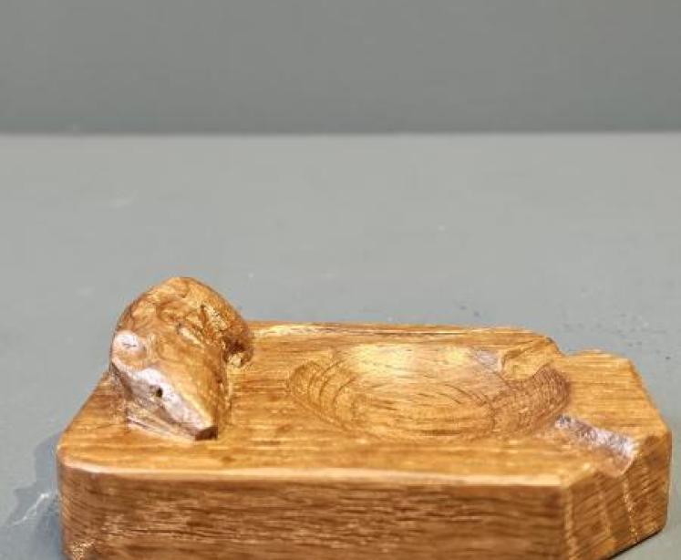 Matching Pair of Thompsons of Kilburn Mouseman Ash Trays - Image 4