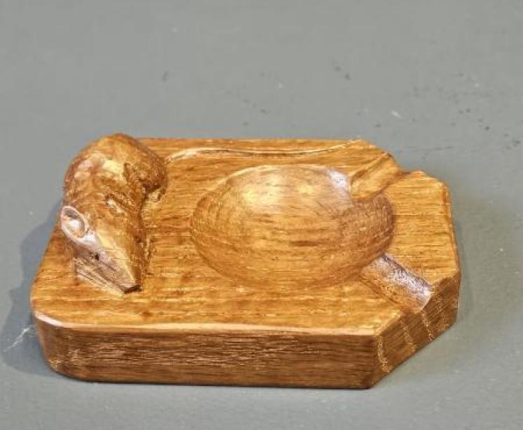 Matching Pair of Thompsons of Kilburn Mouseman Ash Trays - Image 5