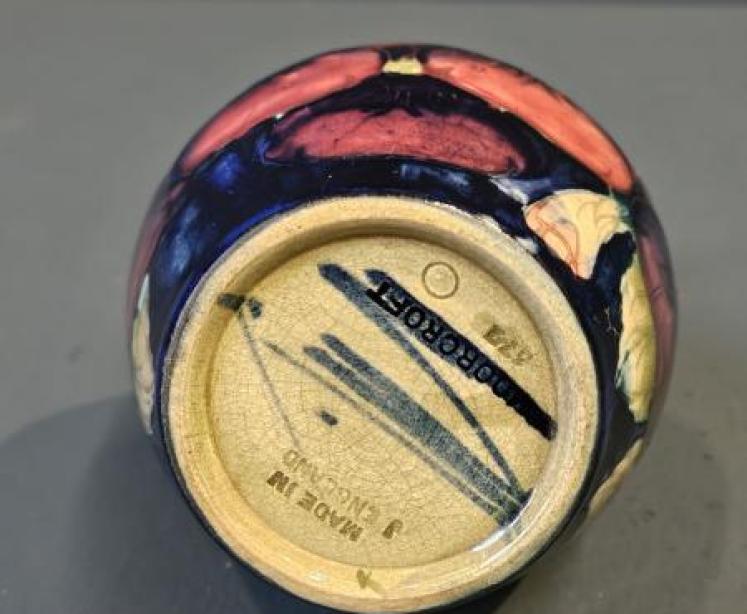 Moorcroft Pansy Bottle Vase - Image 6