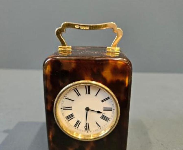 Small William Comyns Silver Gilt and Tortoise Shell Clock - Image 1