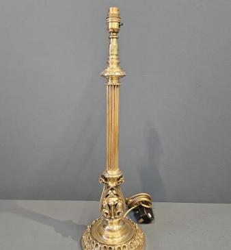 Superb Quality Victorian Cast Brass Table Lamp