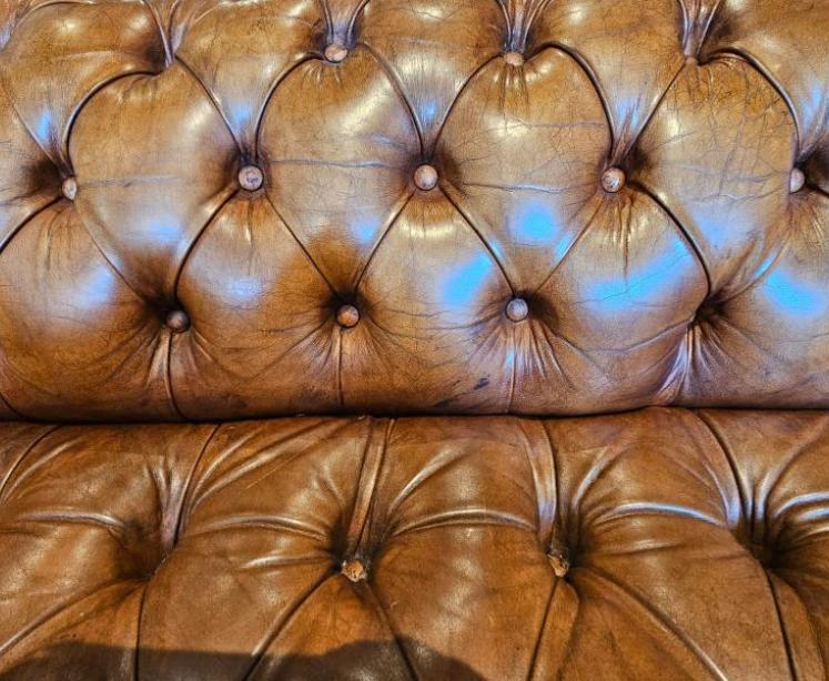 Vintage Tan Leather Chesterfield Sofa - Image 5