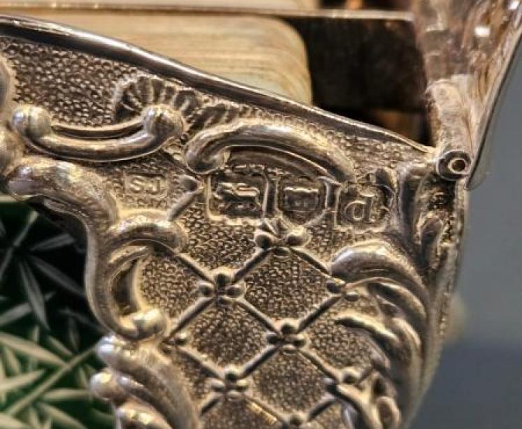 Unusual Victorian Silver Sedan Chair Card Case - Image 5