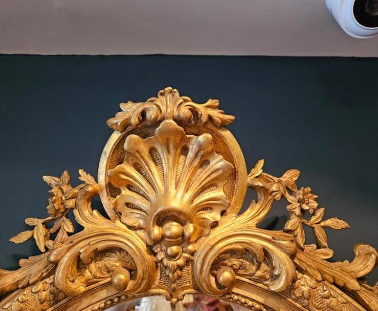 Large Victorian Oval Gilt Mirror  - Image 3