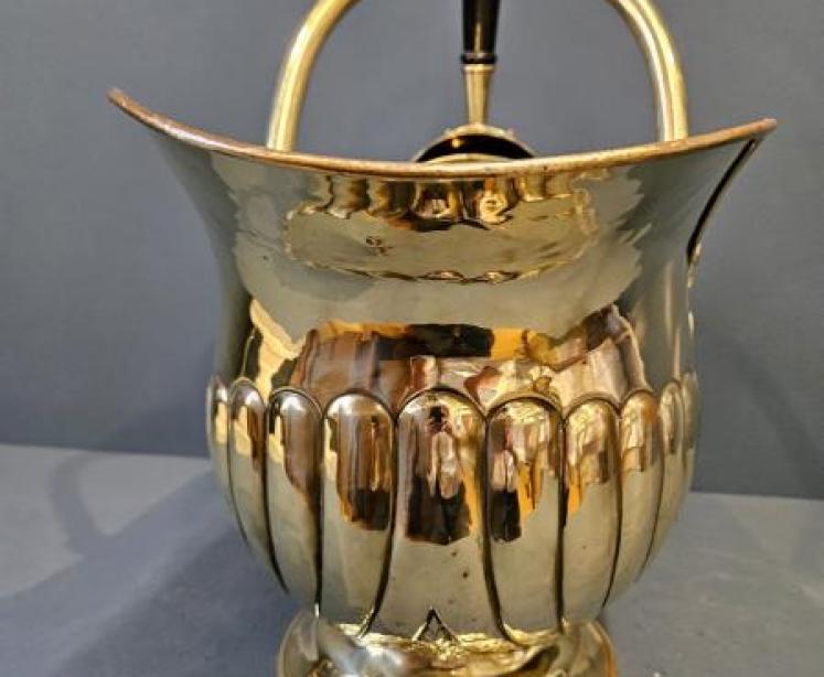 Victorian Brass Coal Scuttle and Shovel  - Image 2