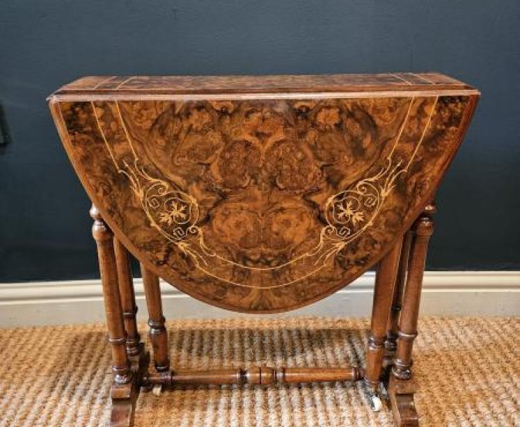 Quality Victorian Inlaid Burr Baby Walnut Sutherland Table  - Image 2