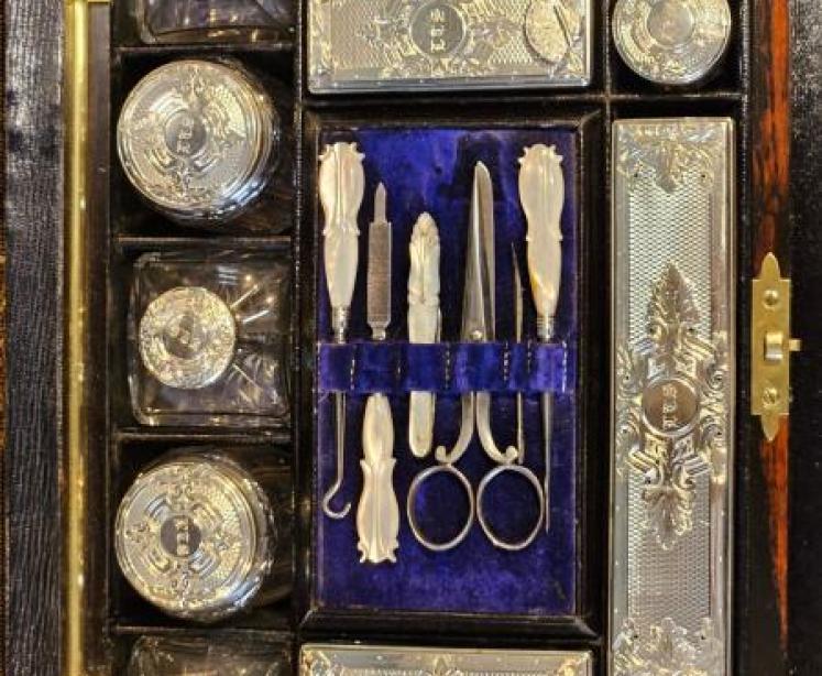 Superb Early Victorian Coromandel and Silver Travel Box - Image 5