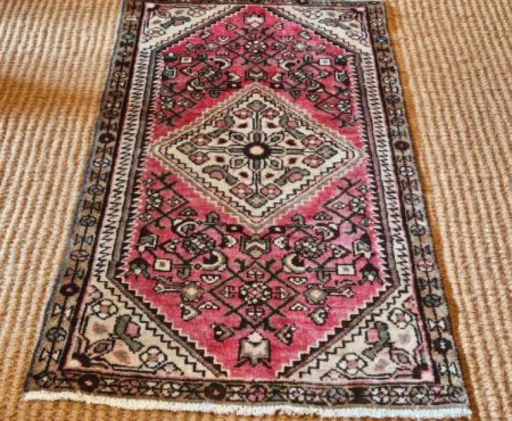 Persian Pure Wool Rug with Dark Pink Ground  - Image 6