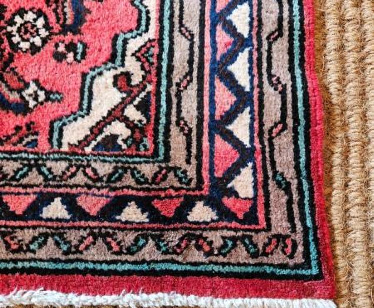 Persian Pure Wool Rug  - Image 6
