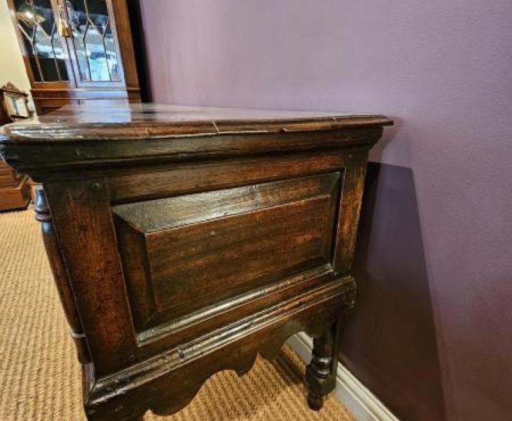 George II Three Drawer Oak Dresser  - Image 3