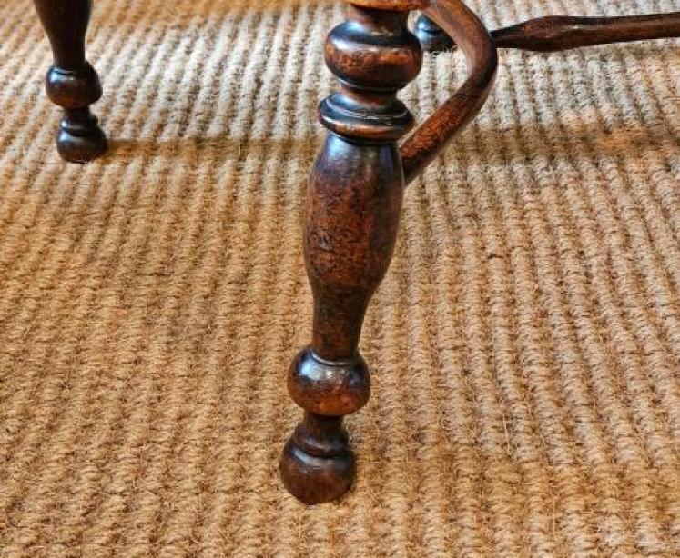 Superb Yew Wood High Back Windsor Chair  - Image 4