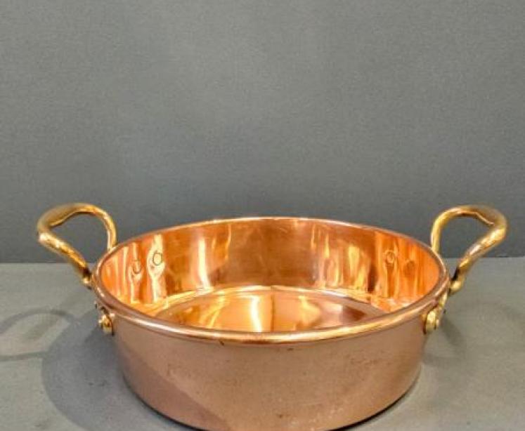 Immaculate Victorian Copper Cream Pan - Image 2