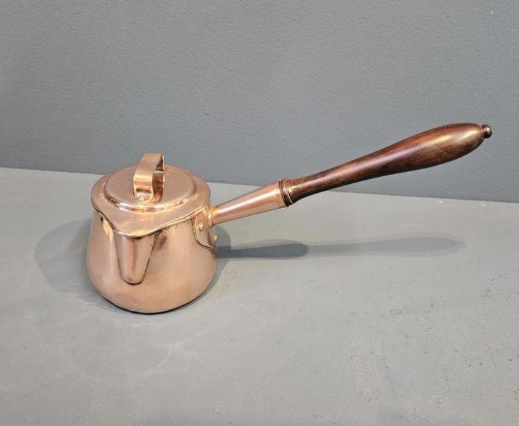 Matching Set of 3 Victorian Copper Pans - Image 4