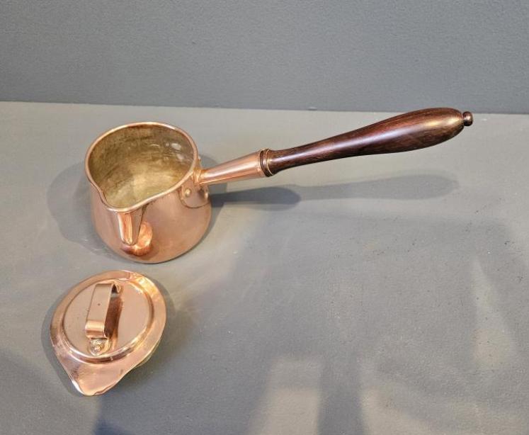 Matching Set of 3 Victorian Copper Pans - Image 7