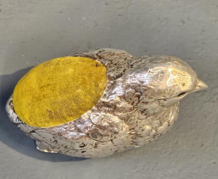 Large George V Silver Chick Pin Cushion - Image 5