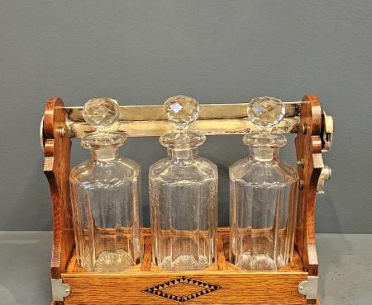 Victorian Oak 3 Bottle Tantalus - Image 6