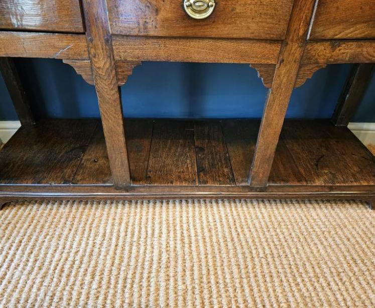 George II Oak Open Pot Board Dresser - Image 2