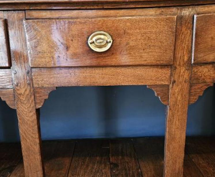 George II Oak Open Pot Board Dresser - Image 5