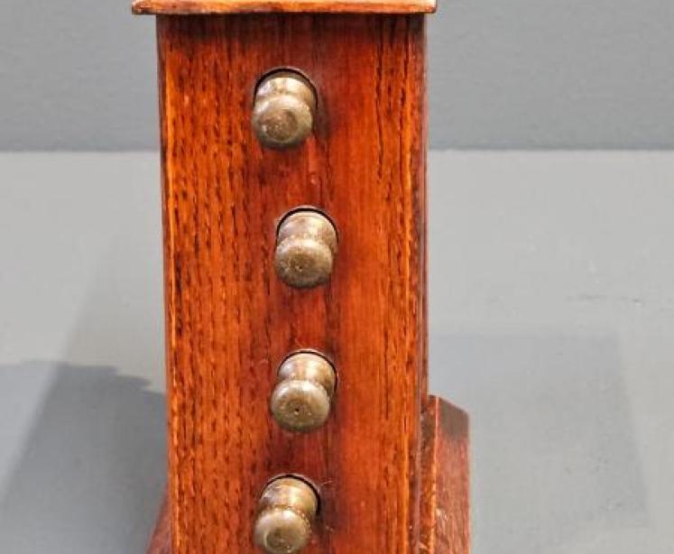 Small Edwardian Oak Perpetual Desk Calendar - Image 3