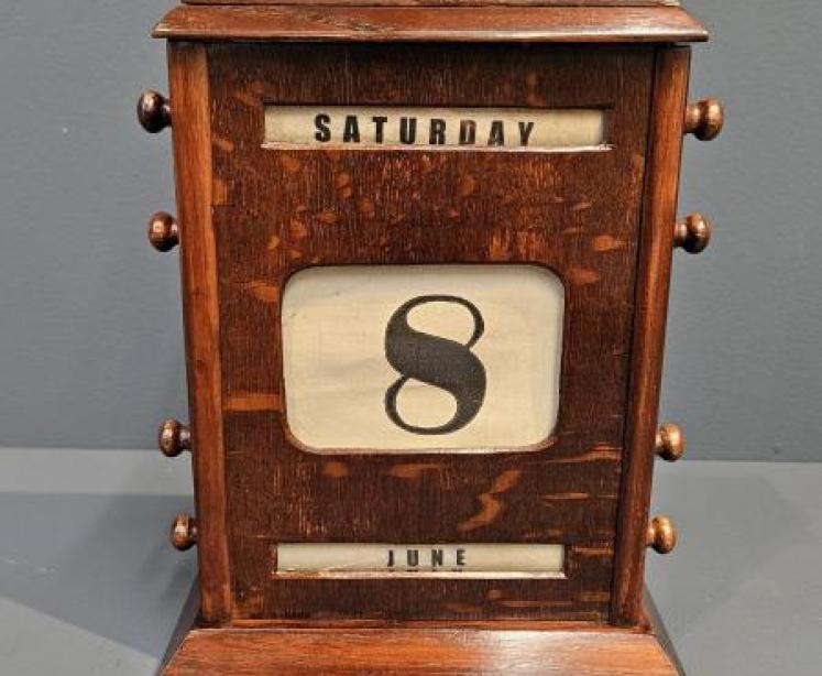 Large Edwardian Oak Perpetual Desk Calendar - Image 1
