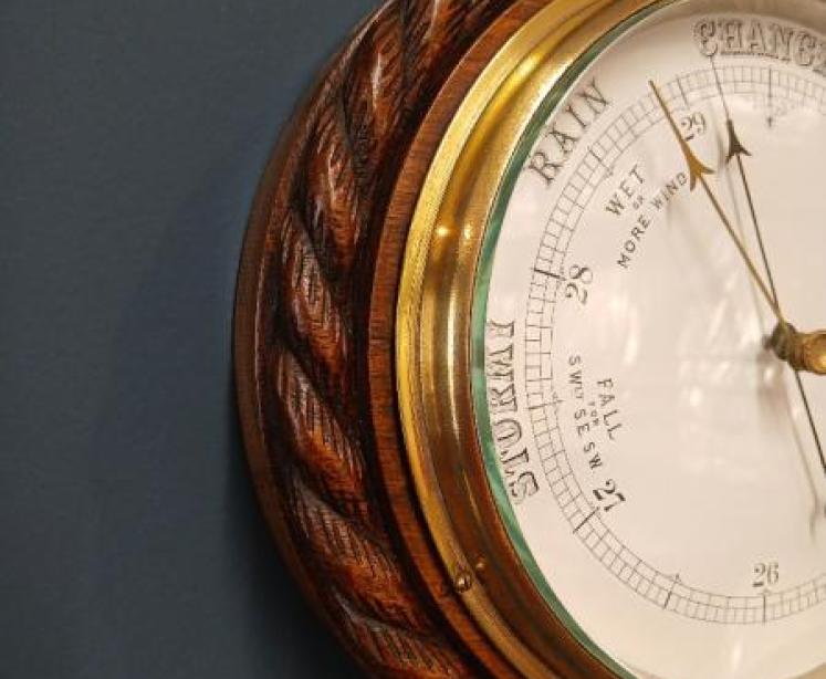 Large 11" Victorian Oak Ship's Barometer - Image 2