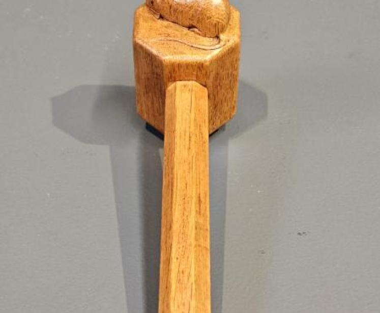 Thompsons of Kilburn Mouseman Gavel and Block - Image 7