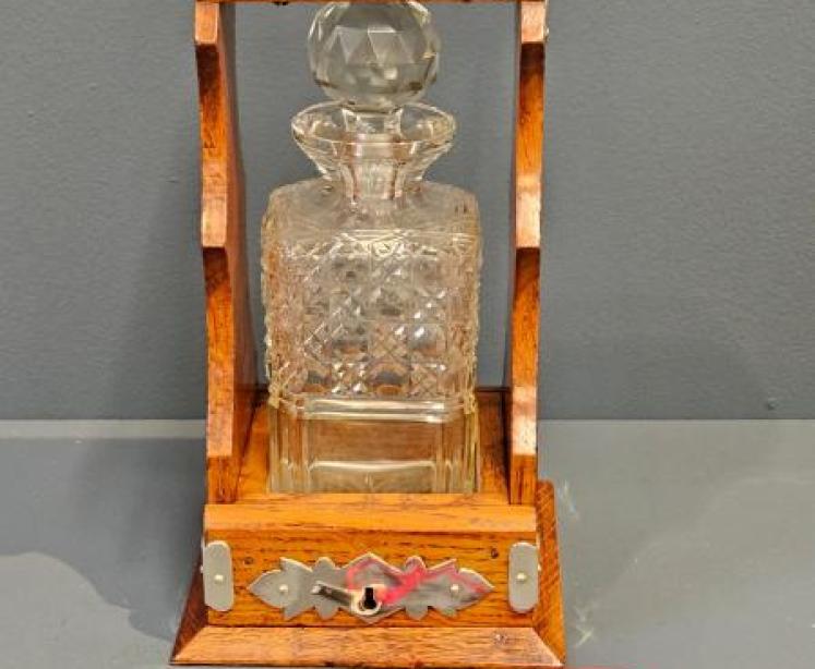 Victorian Oak Single Bottle Tantalus - Image 1