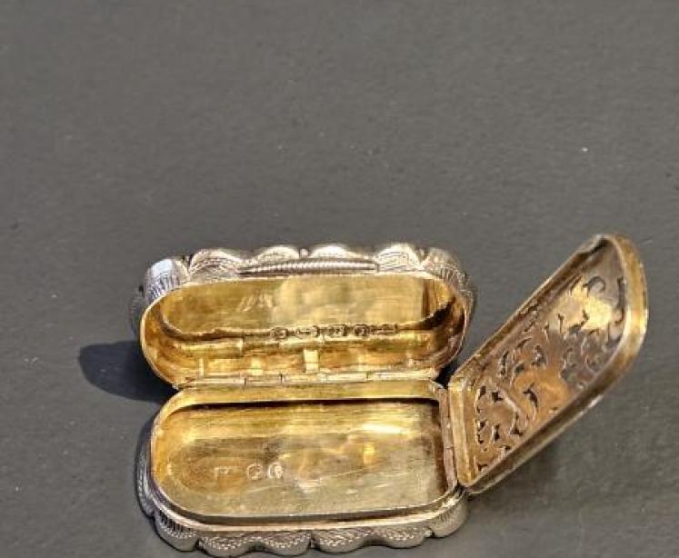 Fine Quality Victorian Silver Vinaigrette - Image 3