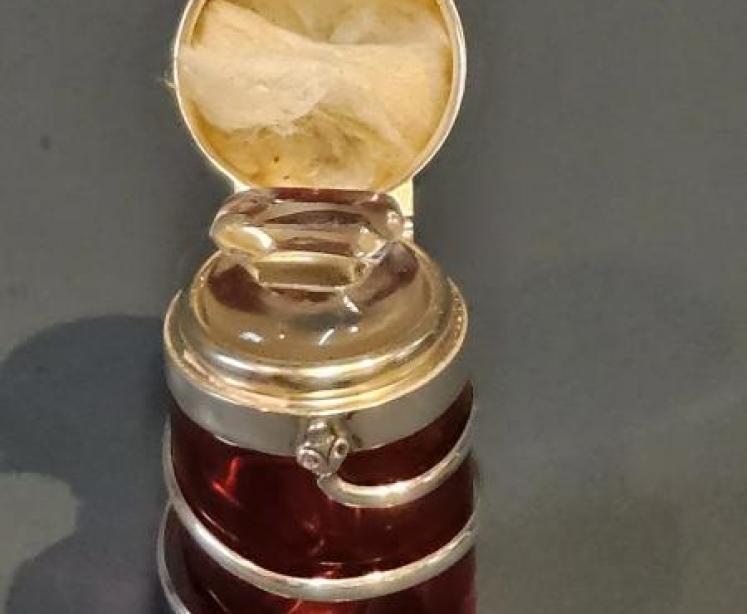 Silver and Cranberry Glass Serpent Scent Bottle - Image 2