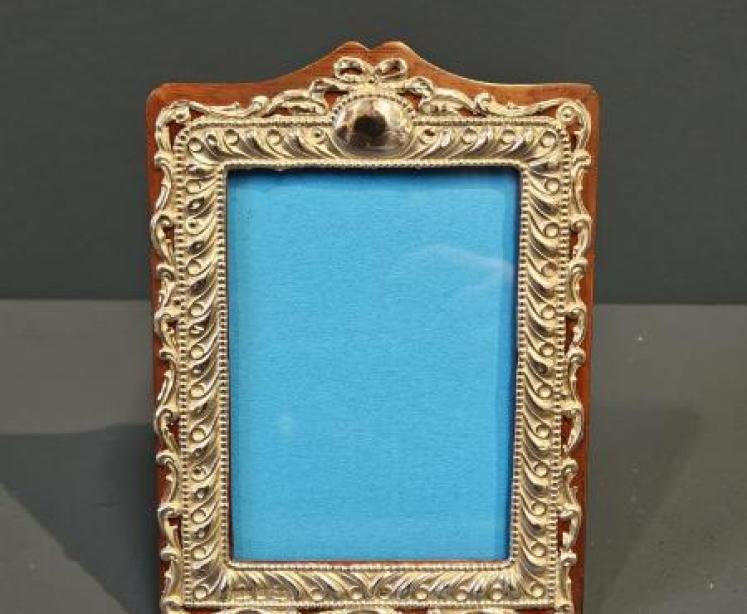 Edwardian Embossed Silver Photo Frame - Image 1