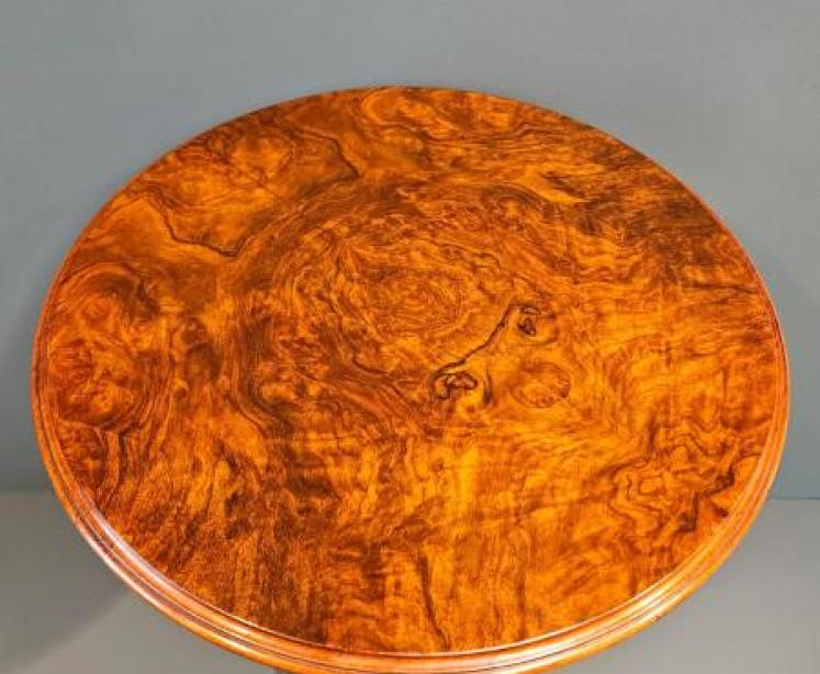 Superb Quality Victorian Burr Walnut Tripod Table - Image 7
