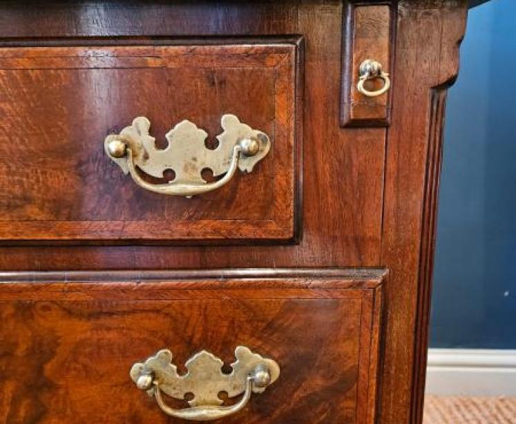 Georgian Walnut Bachelors Chest - Image 6