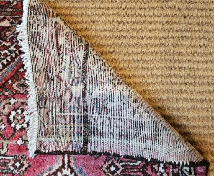 Quality Persian Pure Wool Rug - Image 6