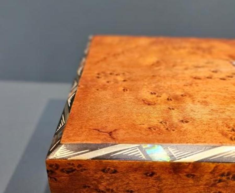 Immaculate Victorian Sewing Box - Image 3