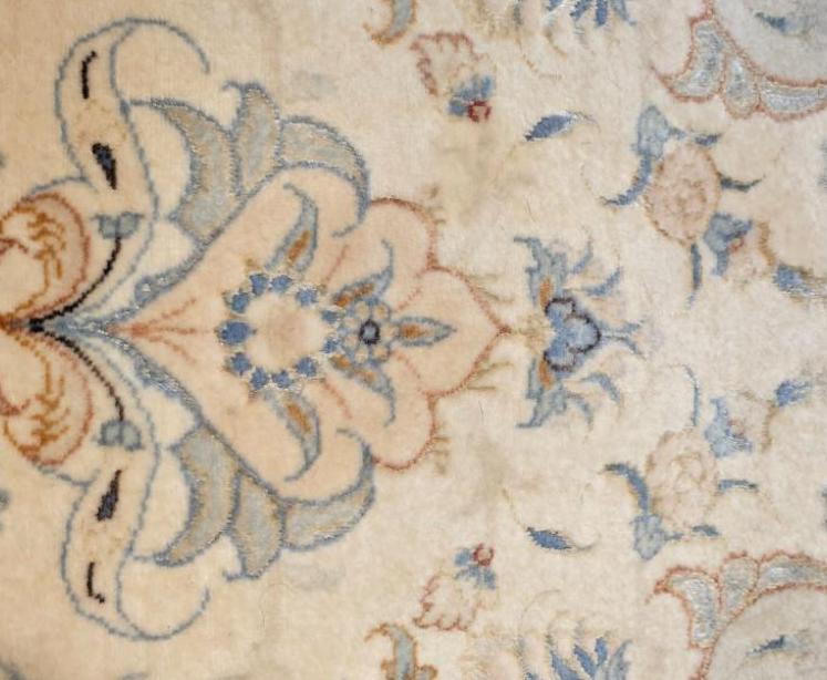 Fine Quality Persian Pure Wool and Silk Rug - Image 7